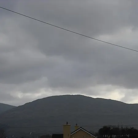 O'sheas Ceol Na Habhann, Kenmare
